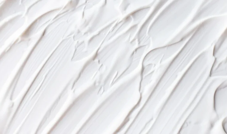 beauty-cream-texture-white-lotion-and-moisturizer-skincare-for-background_t20_Wg3Zrz-1024x683